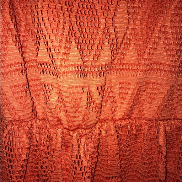 Orange lace dress with geometric pattern - Picture 4 of 6